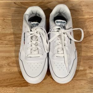 REEBOK CLUB MEMT SNEAKER - great condition - worn once!